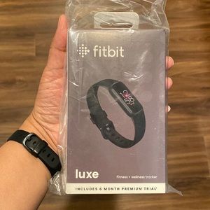 Fit Bit Luxe April 2021 Edition